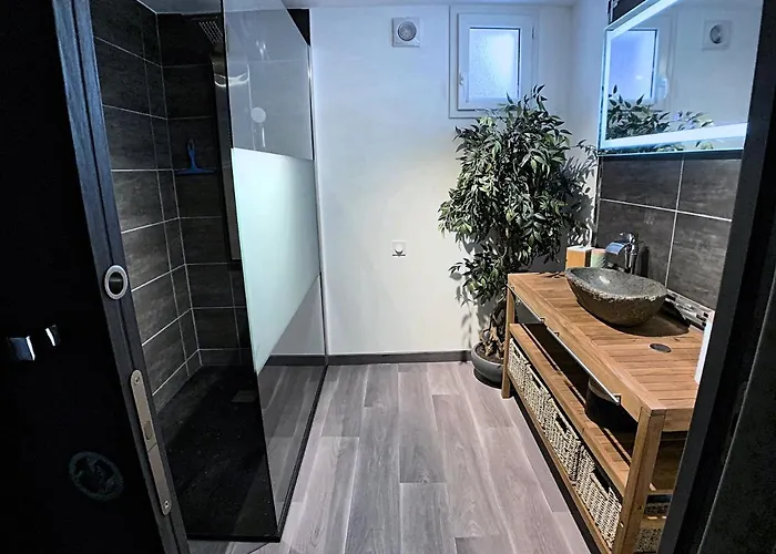 Eco-appart'hotel - Bde Apartment *